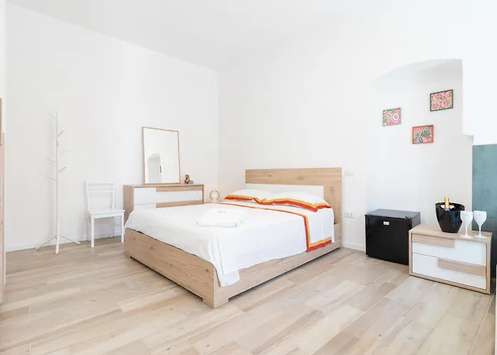 Suite N12 - Luxury Apartment